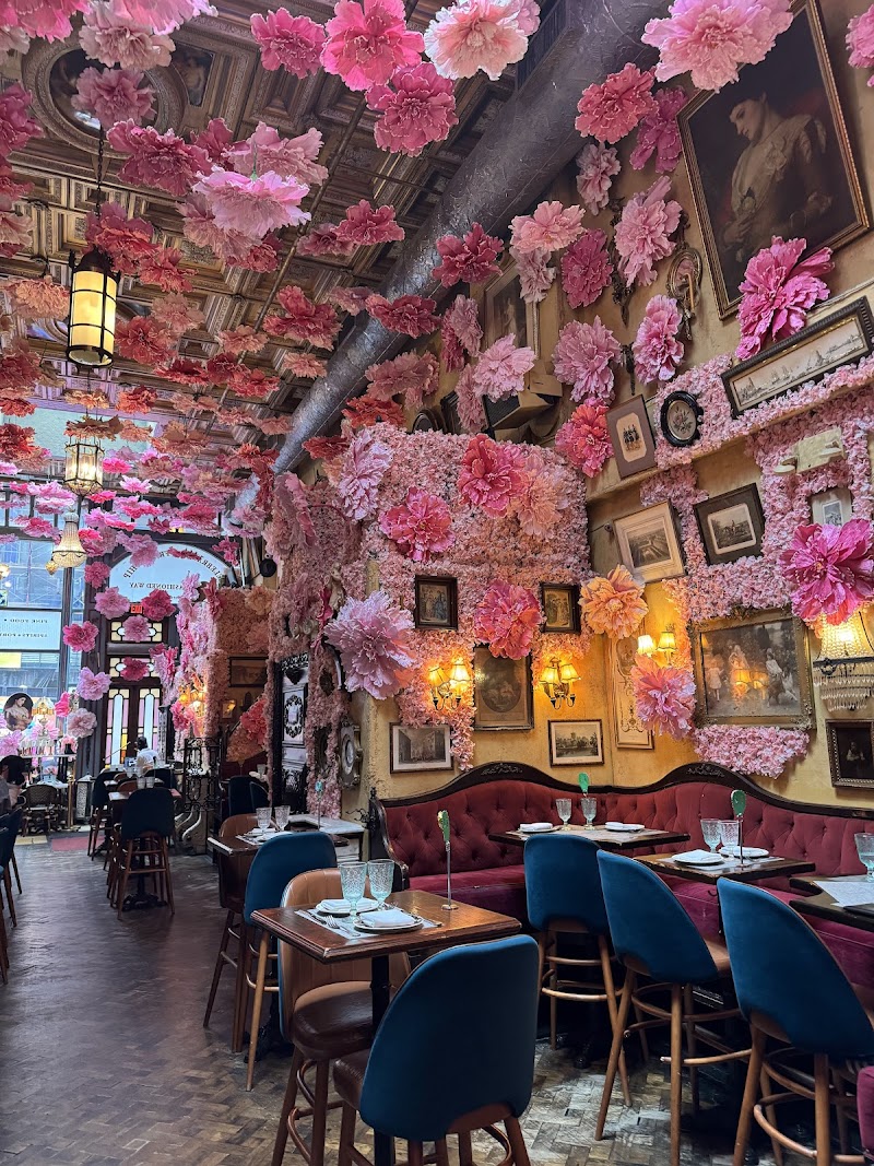 Lillie's Victorian Establishment